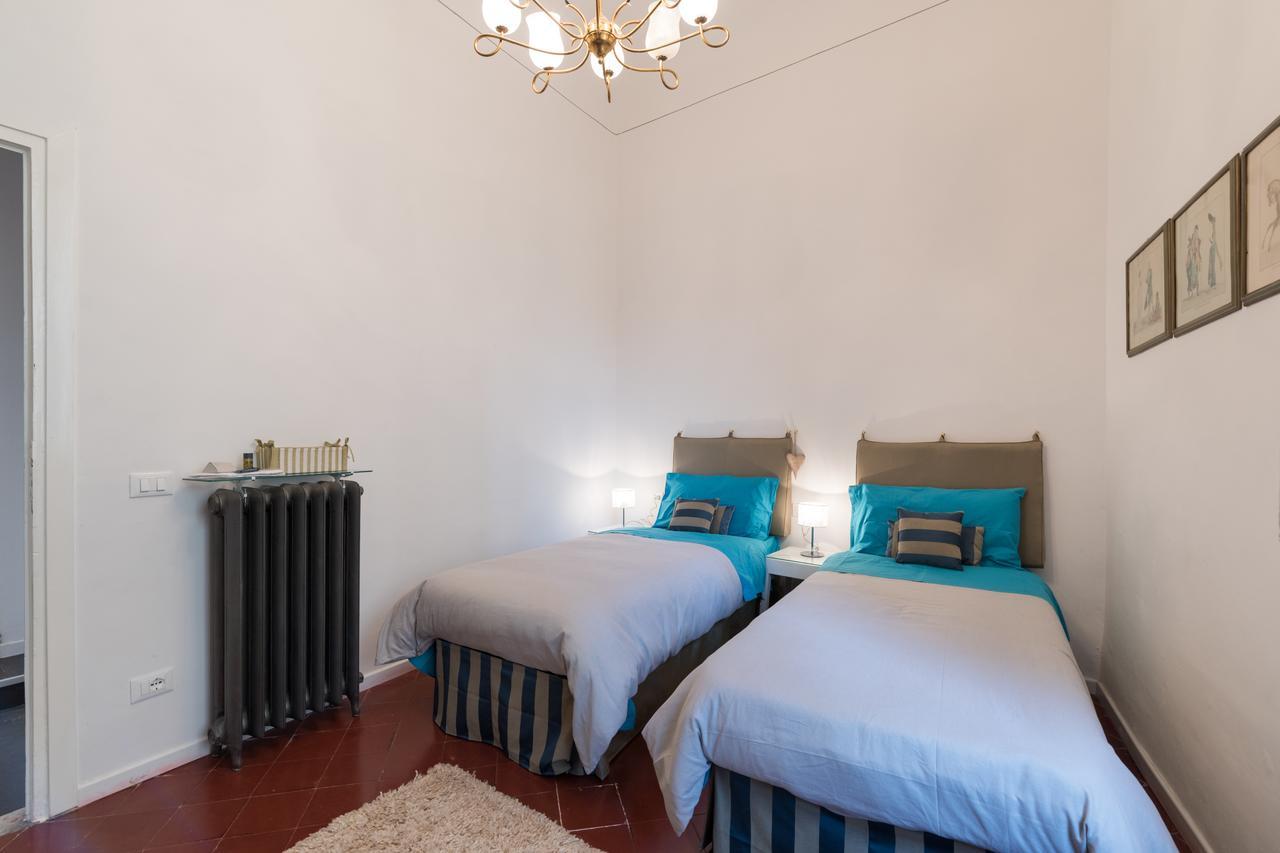 Old Bridge: Historical And Chic Apartment Florens Exteriör bild