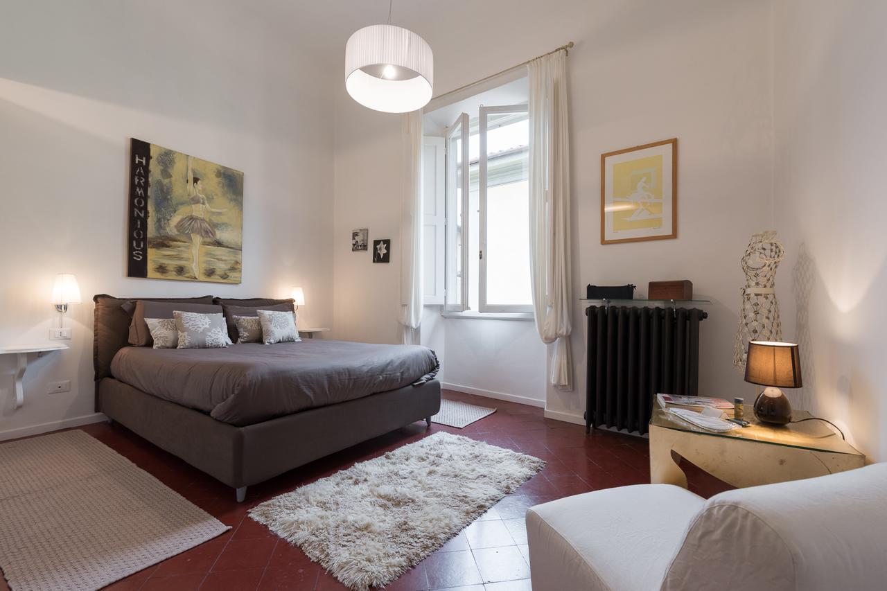 Old Bridge: Historical And Chic Apartment Florens Exteriör bild